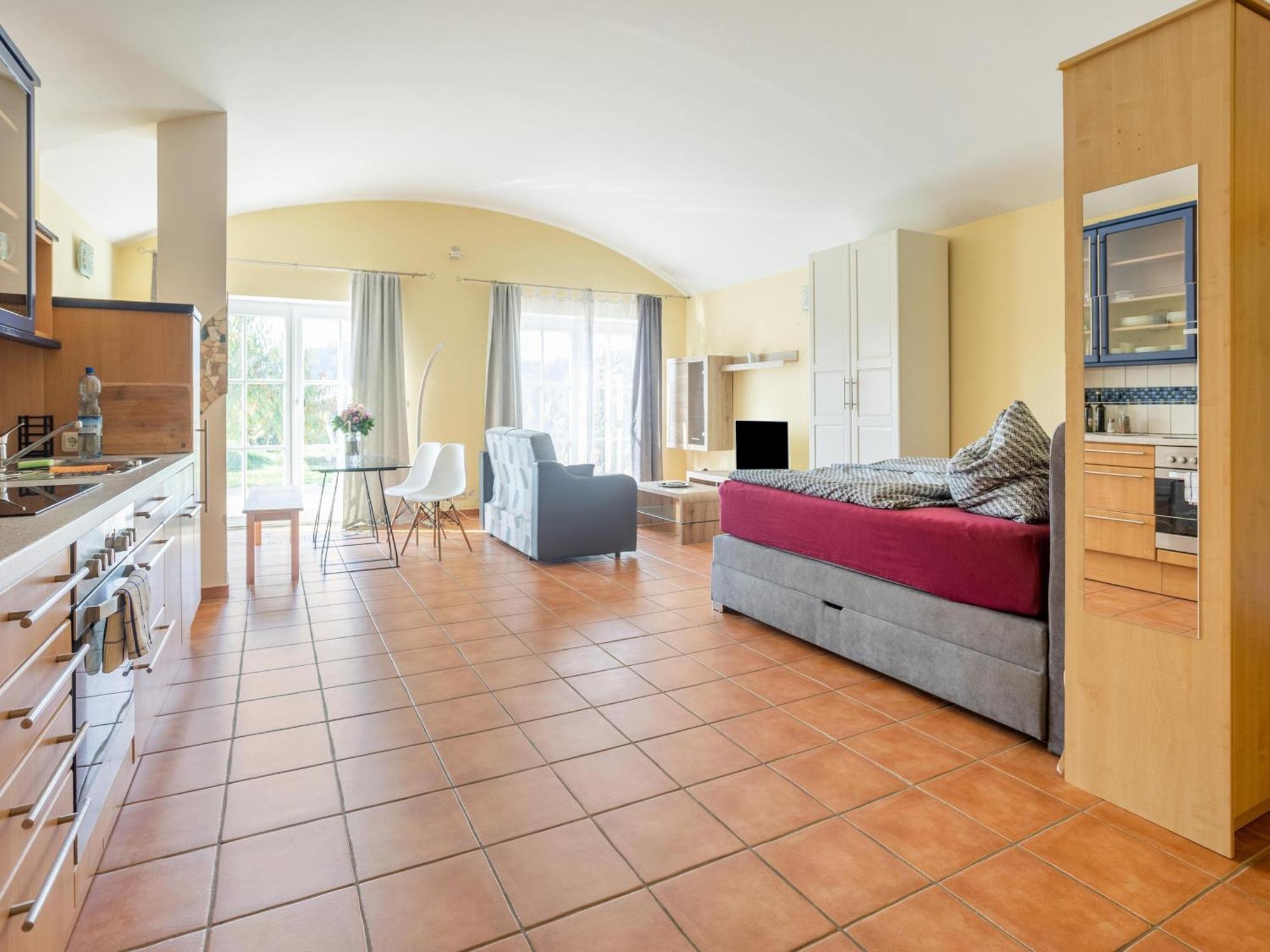 Ferienwohnungen Und Appartements Im Idyllischen Vierkanthof, Gruppenurlaube 로이페어스도르프 바이 퓌르스텐펠트 외부 사진