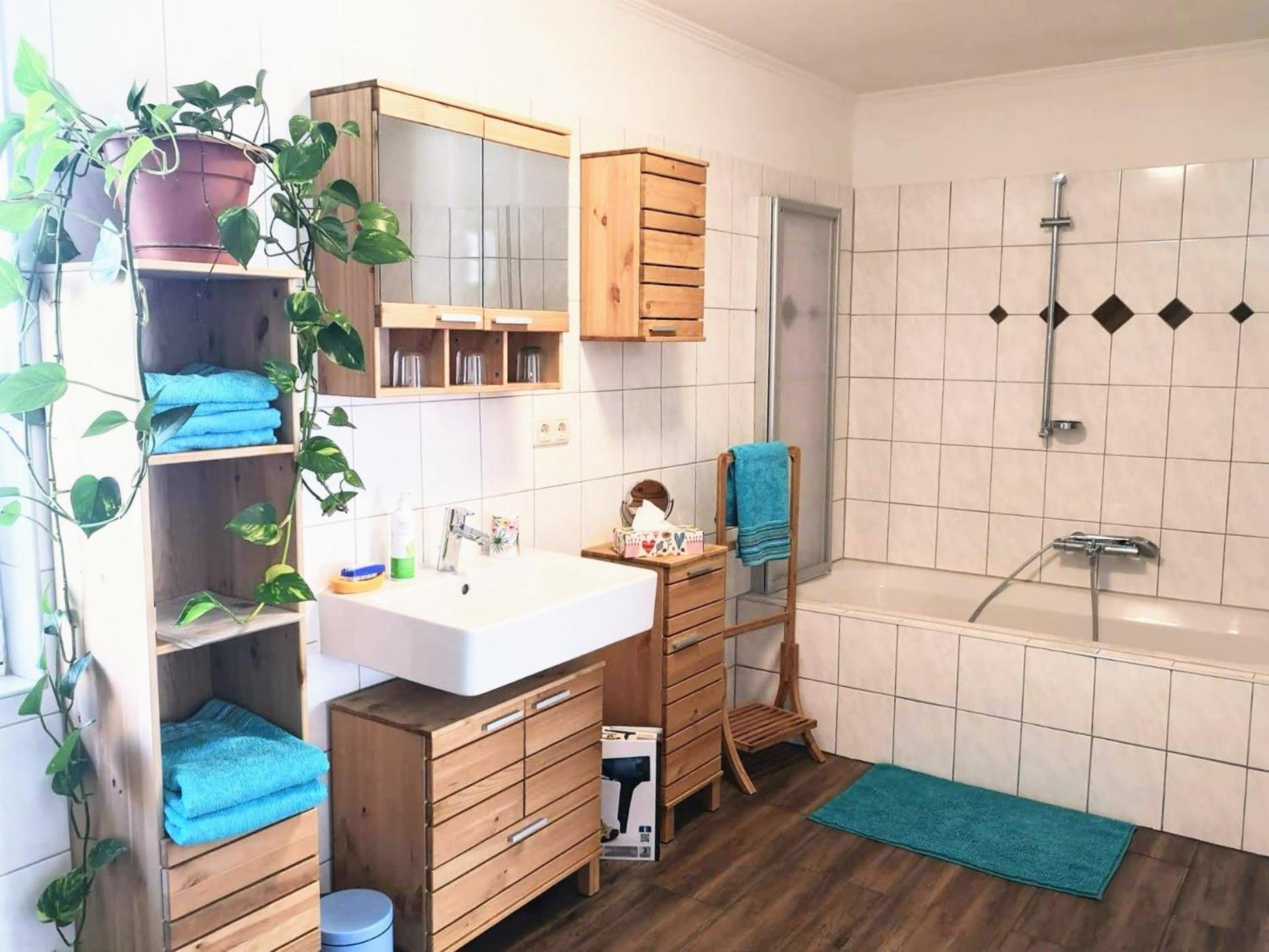 Ferienwohnungen Und Appartements Im Idyllischen Vierkanthof, Gruppenurlaube 로이페어스도르프 바이 퓌르스텐펠트 외부 사진