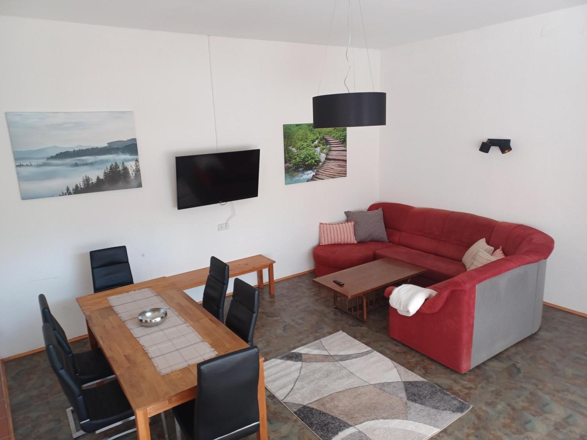 Ferienwohnungen Und Appartements Im Idyllischen Vierkanthof, Gruppenurlaube 로이페어스도르프 바이 퓌르스텐펠트 외부 사진